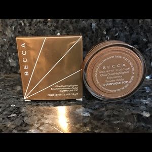 Becca glow dust highlighter
